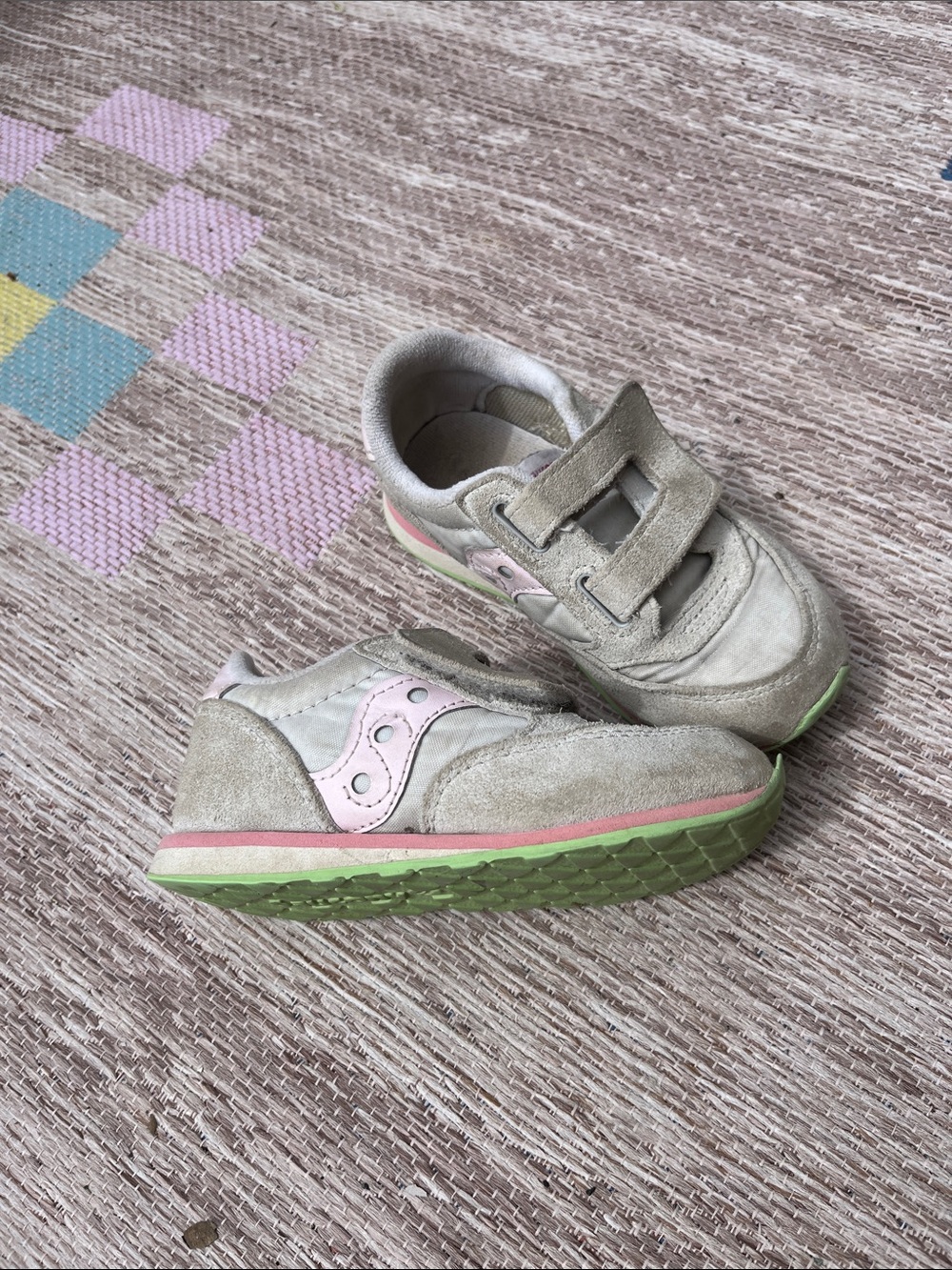 Kids Saucony Jazz Low Pro sneakers- Sz: 8